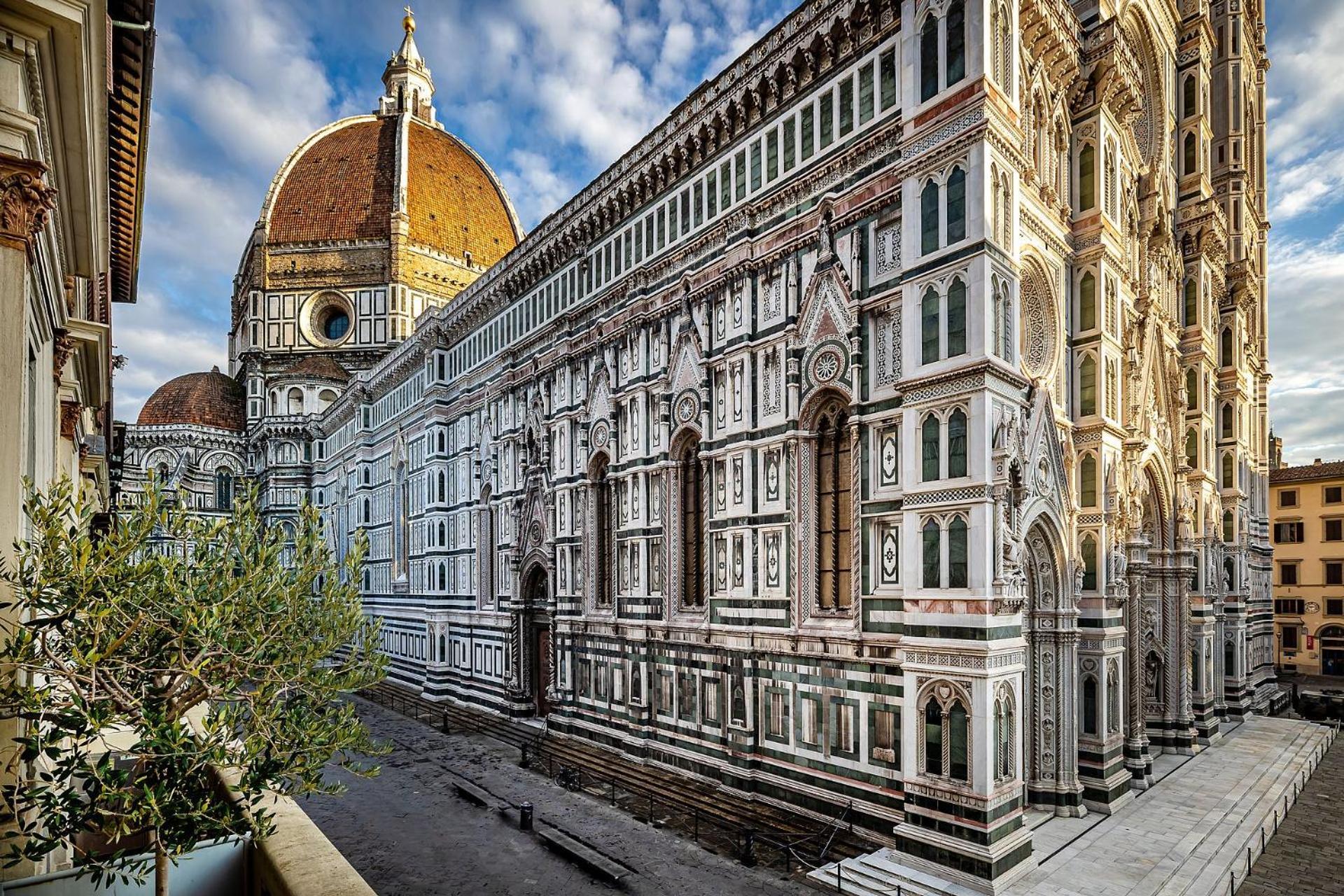 Palazzo Gamba Apartments Al Duomo Florens Exteriör bild